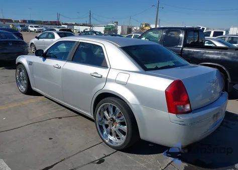 2005 Chrysler 300 Touring from USA, damaged, VIN 2C3JA53GX5H506112